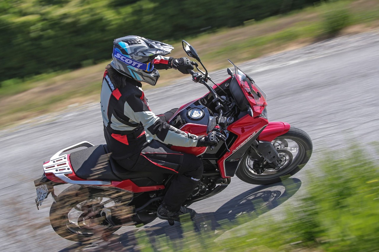 Moto Morini X-Cape: punto di FUGA